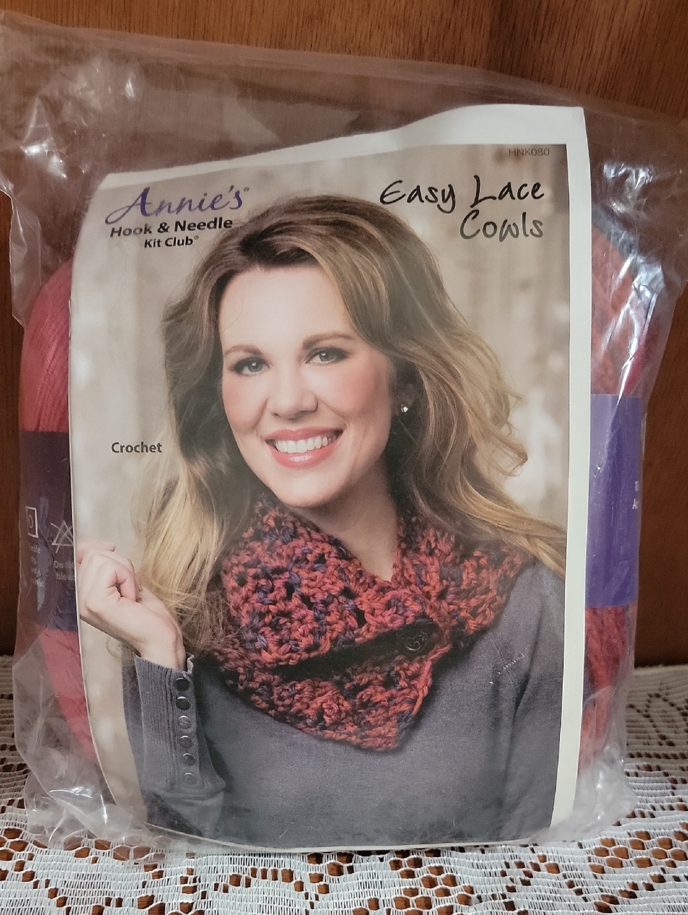 Annie Easy Lace Cowls Kit - Red and Purple Variegated